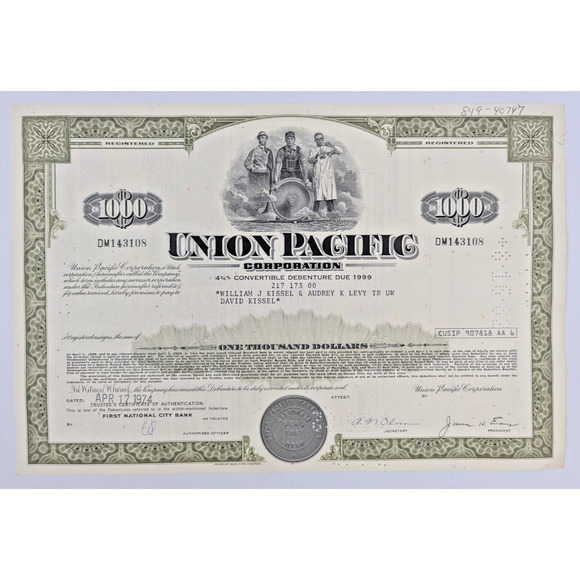 Union Pacific Co Railroad Shares Certificates Assorted Lot of 4 - Picture 8 of 9